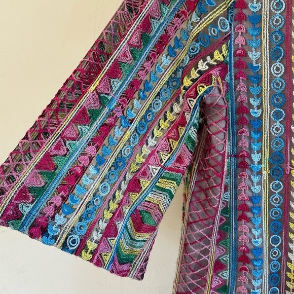 Ali Miles Colorful Woven Boho Flared Sleeves V-Neck with Tassels Blouse Sz MP - Picture 6 of 11